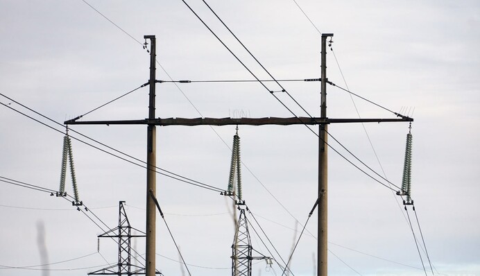 Свет будут выключать у всех: жилые дома отсоединят от линий критической инфраструктуры