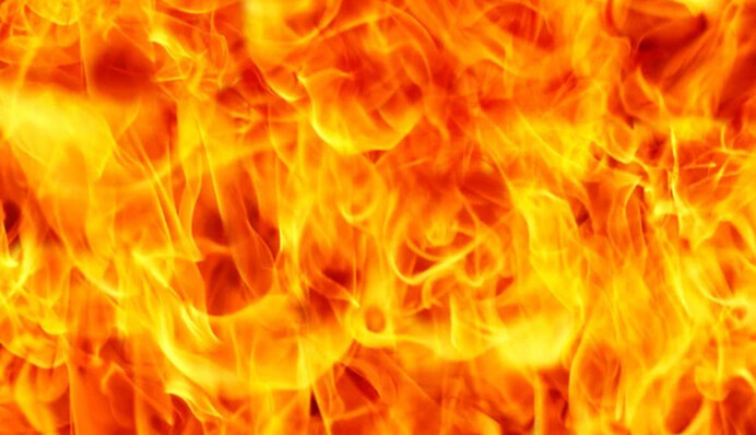 В Саратовской области взорвался газопровод, бушует пожар. Видео