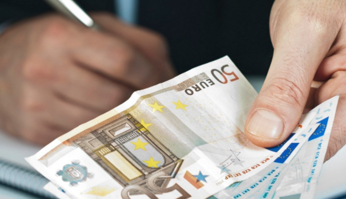 У Німеччині нарешті визначилися, чи скасують допомогу біженцям з України