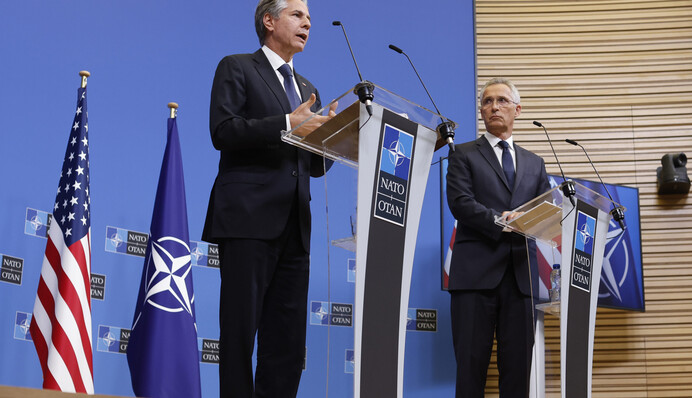 Столтенберг анонсировал увеличение помощи и решение о членстве Украины на саммите НАТО