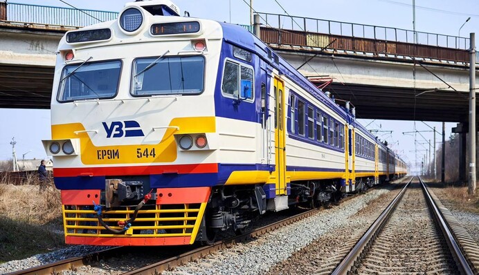 Укрзализныця запускает дополнительные поезда в Одессу: расписание из Киева и Львова