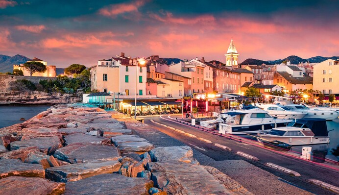 Не лише Сардинія і Корсика: 12 островів Європи, куди їдуть туристи