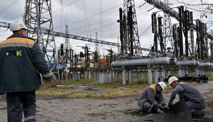 В Донецкой области под вражеский обстрел попали энергетики, есть раненый