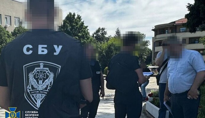 Требовал деньги за отсрочку: депутата горсовета Ужгорода 