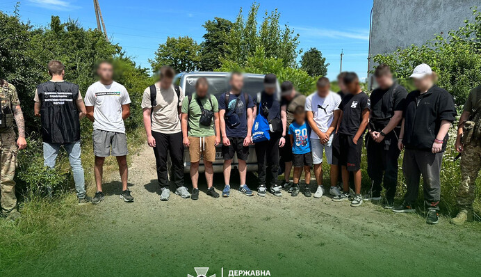 Трое подростков помогали уклонистам пересечь границу и сбежать в Венгрию