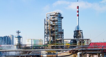 У Краснодарі дрони влучили у НПЗ, який виробляє реактивне паливо