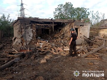 5 загиблих та знищені будинки – наслідки ворожих обстрілів на Донеччині