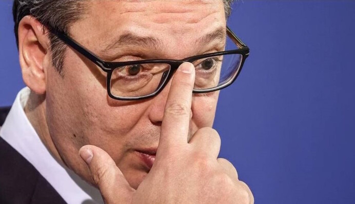 Нож в спину: 