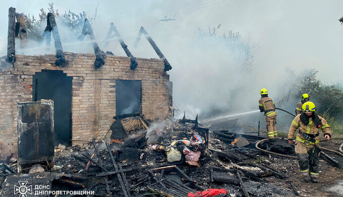 Кривой Рог накрыл едкий дым: произошла авария на заводе