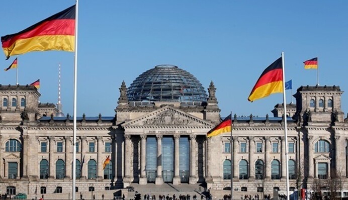 У Німеччині пропонують посилити правила для українців: біженців мобілізаційного віку хочуть вигнати з країни