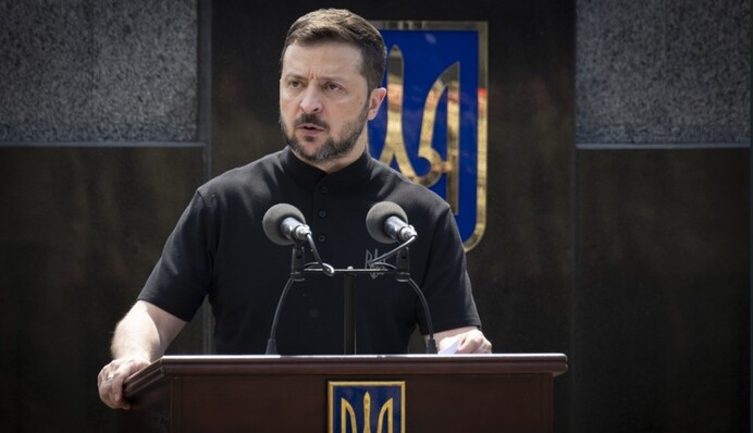 Зеленский попросил главу Еврокомиссии ужесточить санкции в отношении «кошельков» России