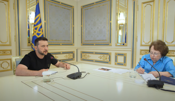 Лише через посередників: Зеленський про можливість переговорів