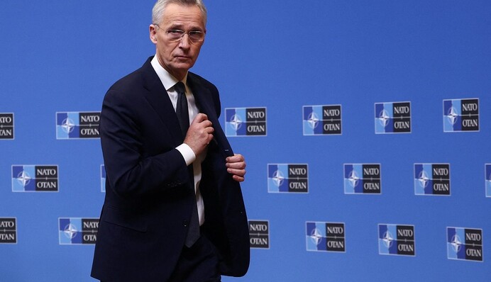 Столтенберг оценил действия Китая в отношении НАТО