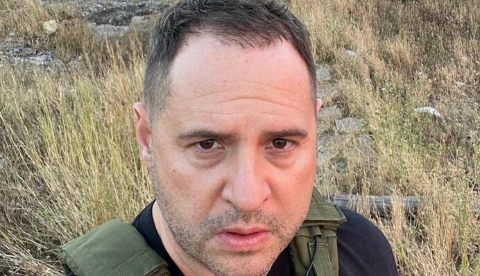 Глава Офиса Зеленского показал свое селфи со Змеиного