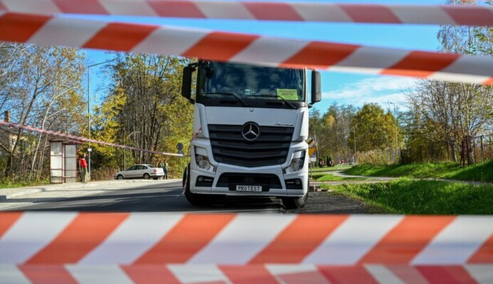 На кордоні з Польщею відновили пропуск вантажівок