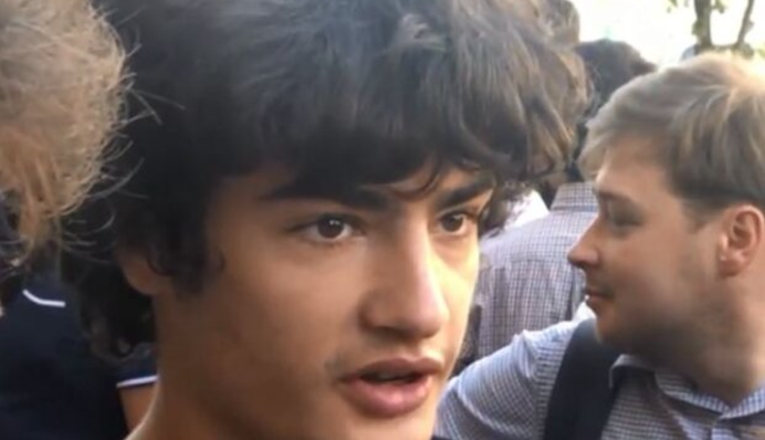 Притула нашел сына Порошенко в Британии — копался в моторе