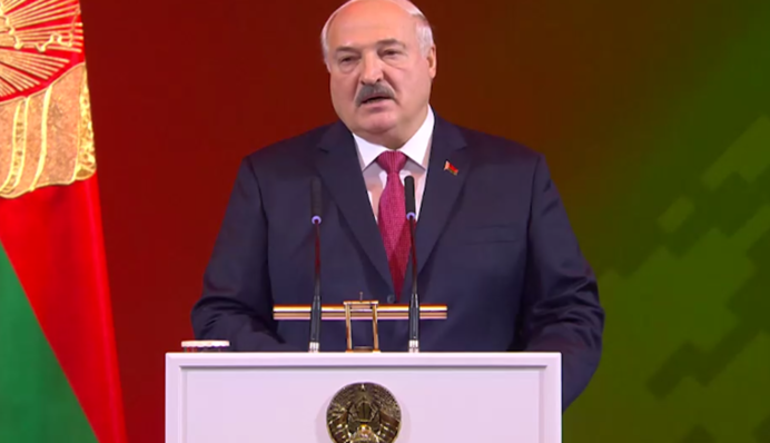 Лукашенко попередив про 