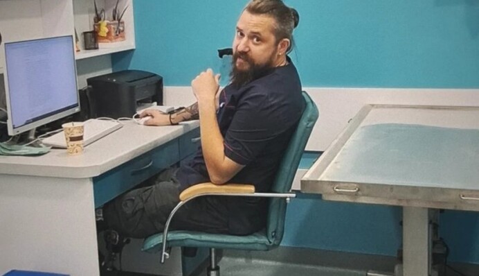 Мужчина с собакой обматерил ветеринара-ветерана ВСУ на протезах