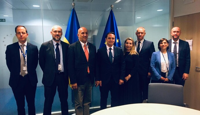 Україна відновила діалог з ЄС щодо роззброєння