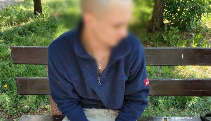 В Киеве произошло нападение с ножницами на прохожего