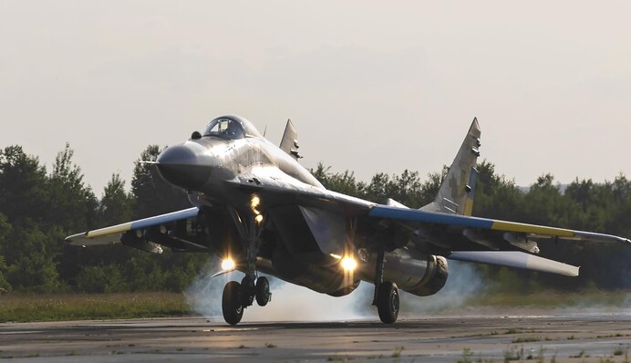 В Воздушных силах ВСУ показали возвращение летчика после уничтожения цели