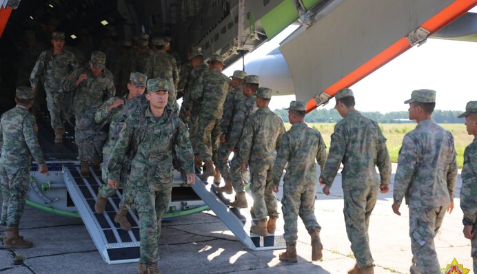 У Білорусь прибули китайські військові