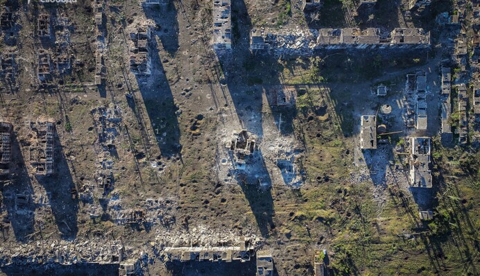 З’явилися фото залишків захопленого росіянами району Часового Яру