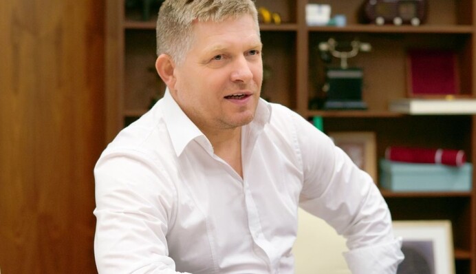 Роберт Фицо призвал к переговорам Украины, РФ, США, Китая и ЕС