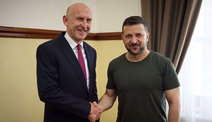 Джон Хили: Британия усилит поддержку Украины новым пакетом помощи