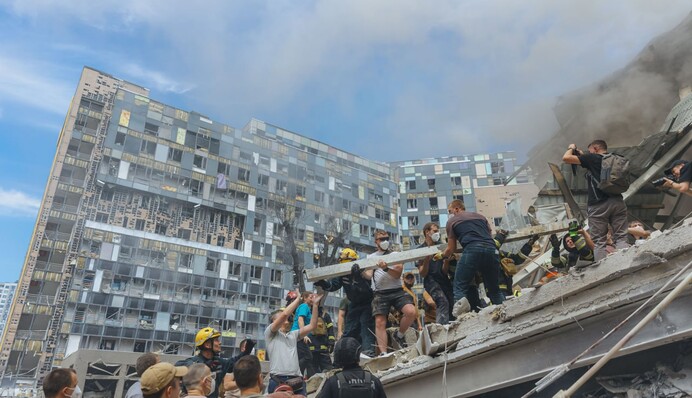 Кількість загиблих у результаті удару РФ 8 липня зросла - нові дані Нацполіції