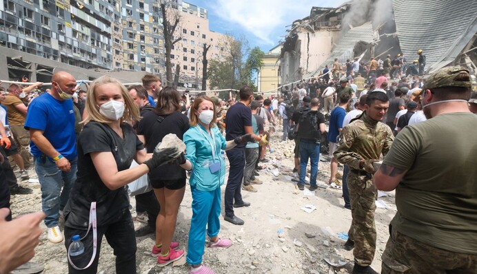 Волонтер заявила о диверсии с отравленной водой в «Охматдете»