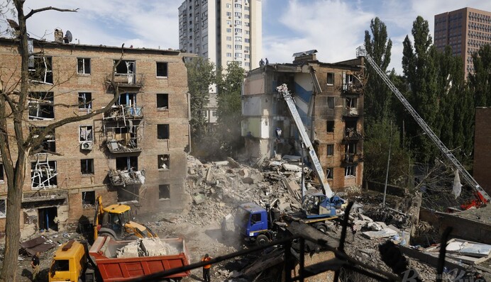 Кількість жертв у Шевченківському районі столиці зросла до 11