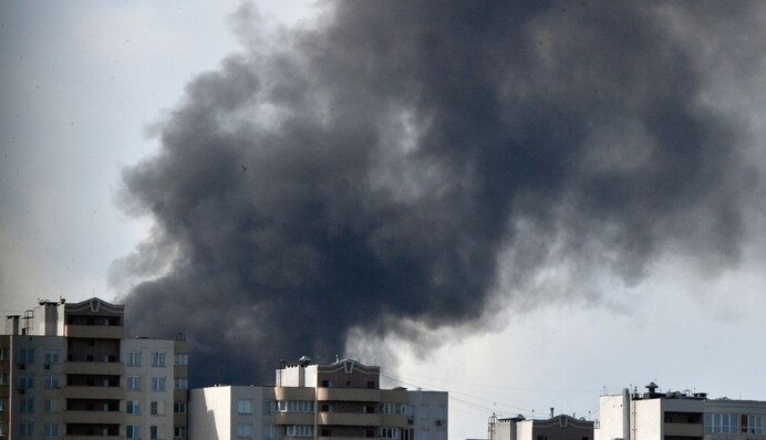 Реакция мужчины в украинском магазине под обстрелом поразила людей