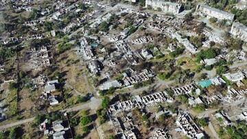 Як виглядають з повітря руїни Торецька, який знищують російські окупанти