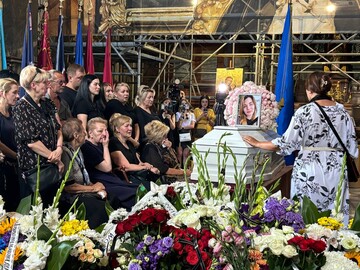 У Львові прощаються з 30-річною лікаркою, яка загинула у "Охматдиті"