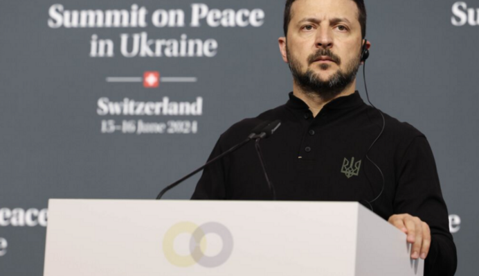 Bloomberg узнал о планах Зеленского относительно саммита мира и участия в нем РФ