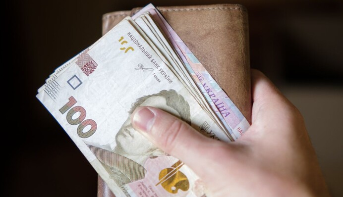 В Кабмине признались, почему могут возникнуть задержки соцвыплат украинцам