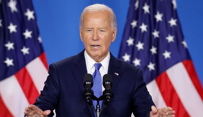 Великі донори заморозили внески для Байдена