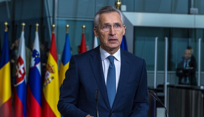 НАТО не будет сбивать российские ракеты над Украиной с территории Польши, - Столтенберг