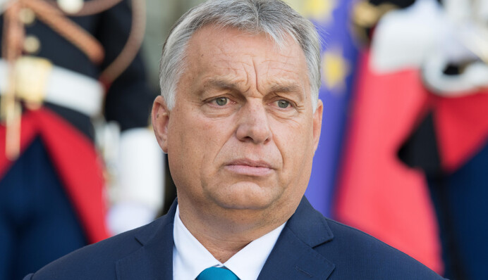 Орбан предлагает возобновить дипотношения с РФ