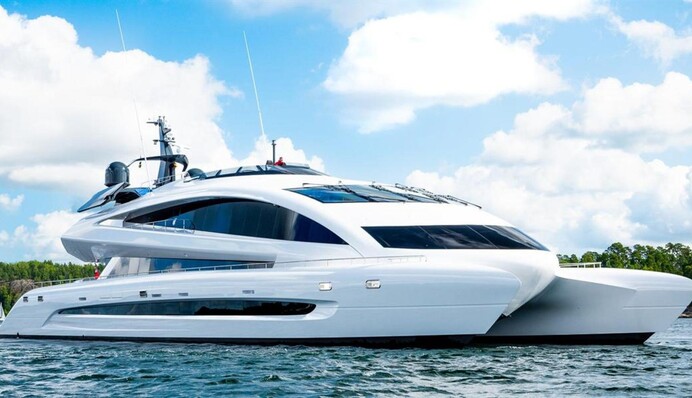 Россиянин пытался скрыться на яхте под флагом Украины