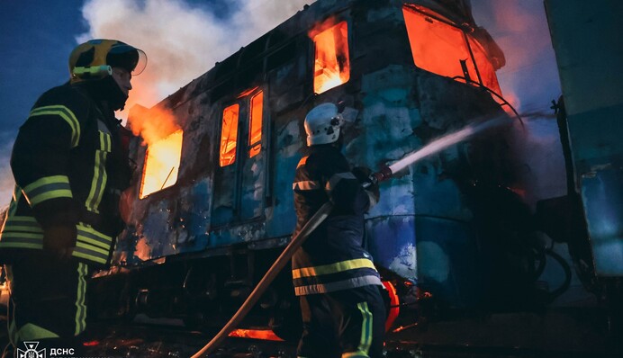 На Рівненщині загорівся поїзд