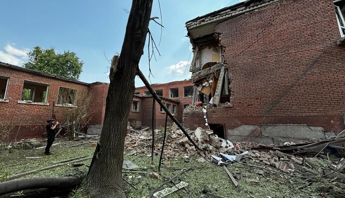 Росіяни завдали удару по Покровську:  багато поранених мирних