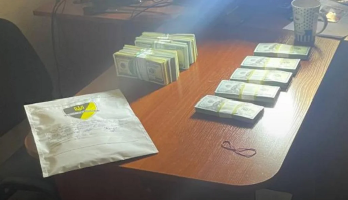 Суд відправив під варту прокурора Офісу генпрокурора, якого викрили на хабарі