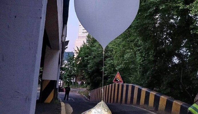 КНДР в очередной раз запустила шары с мусором в сторону Южной Кореи