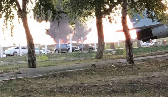 Спутниковые фото зафиксировали последствия ударов дронов по аэродрому Миллерово в России