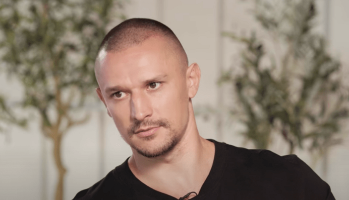 Навколо актора Тараса Цимбалюка розгоряється скандал через російські пісні