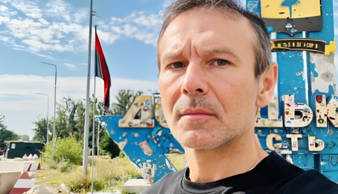 Вакарчук возле знаменитой стелы на Донбассе сбился со счета