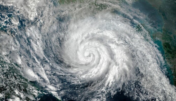 В Тайване ожидается сильный тайфун: закрыты все учреждения и отменены авиарейсы