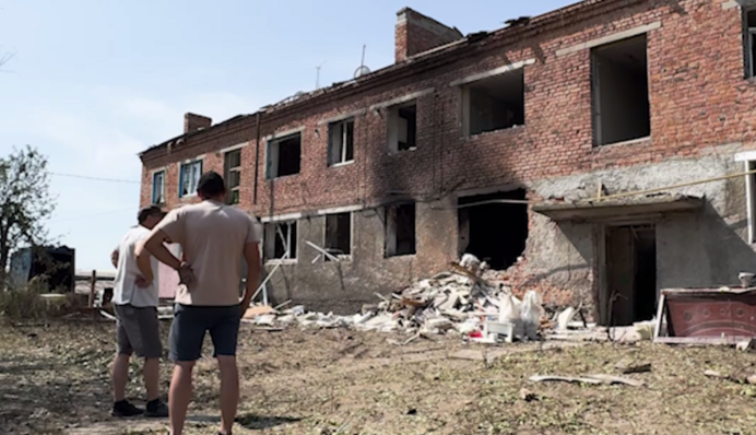 В мережі показали відео з наслідками атаки по гуртожитку в Ніжині